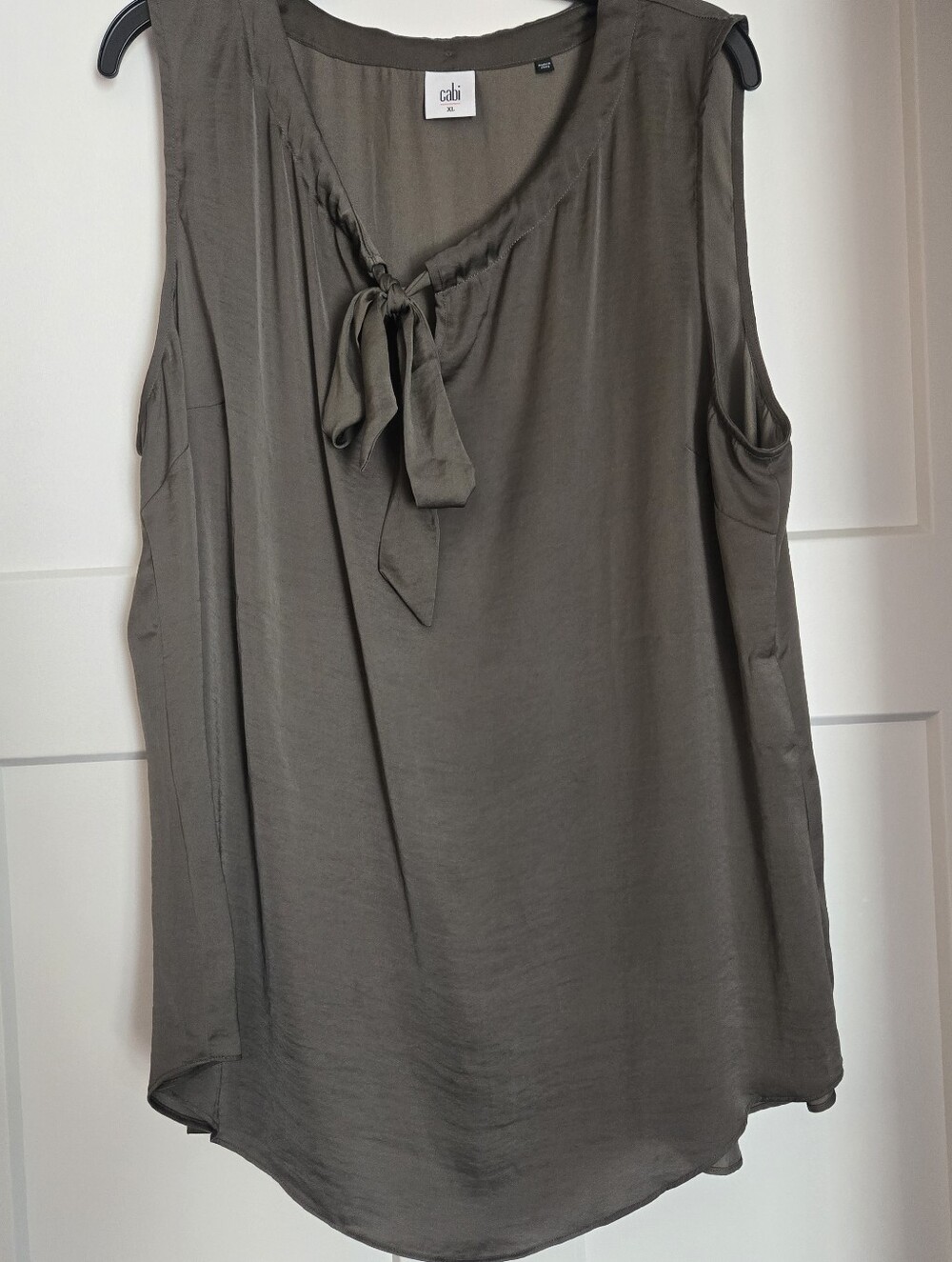 CAbi Cinch Top